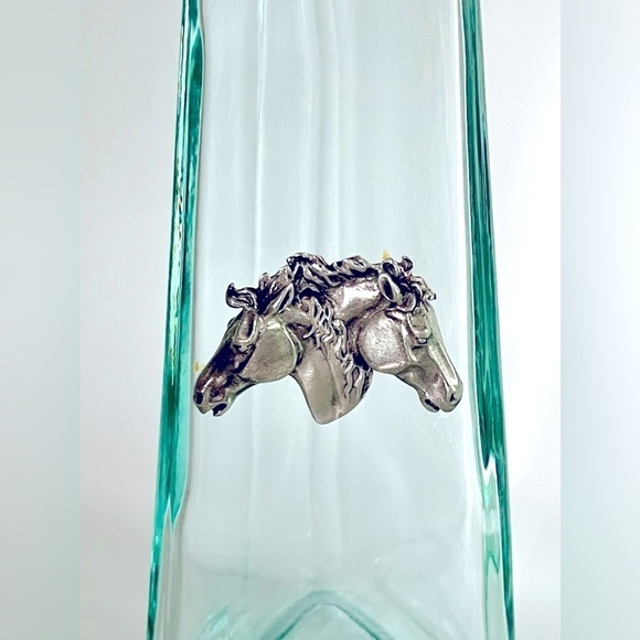 Vintage Blue Green Glass Bottle 9.5” Pewter Horse Medallion Heritage Metalworks - Picture 4 of 5
